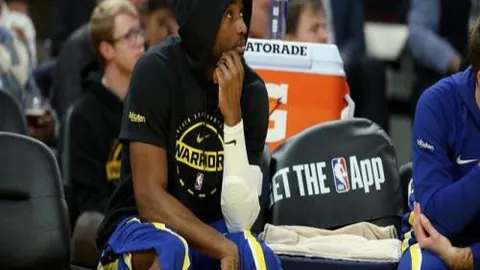 激情碰撞！山东泰山迎战河南队，22876球迷现场热情高涨