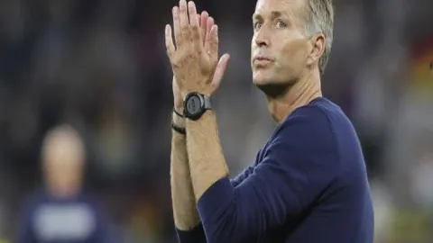 刘宏宇台球赛绝地反击，晋级16强